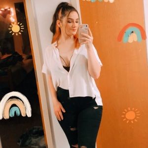 Meet your Posher, Abigail